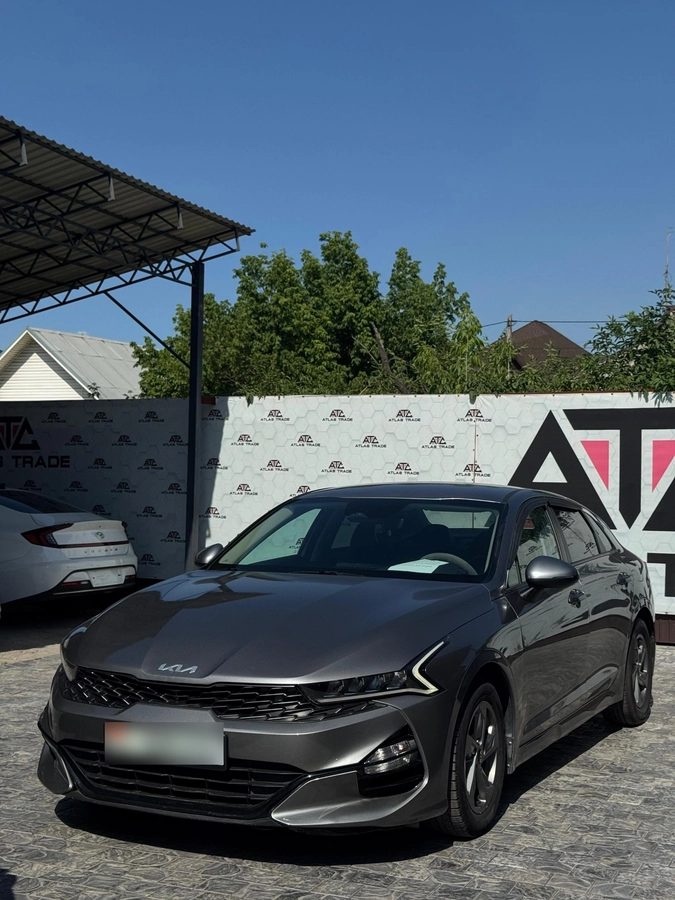 Kia K5 III 2021