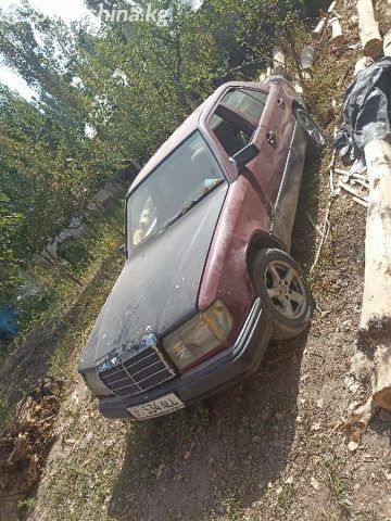 Mercedes-Benz W124