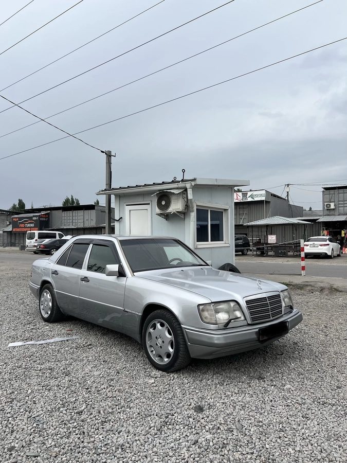 Mercedes-Benz E-Класс I (W124) 1995