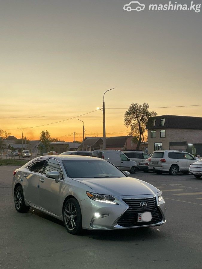 Lexus ES
