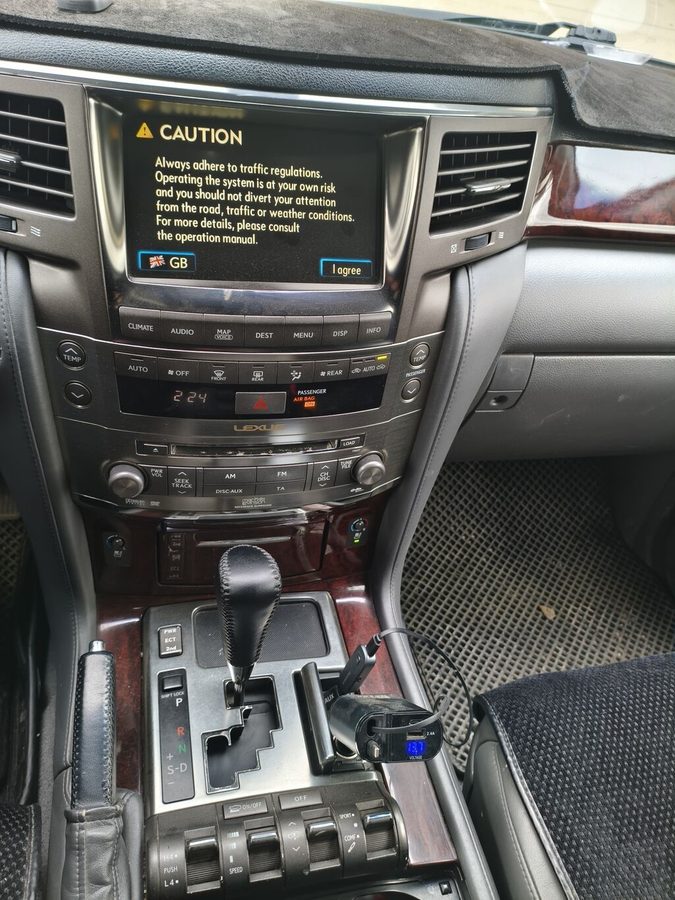 Lexus LX
