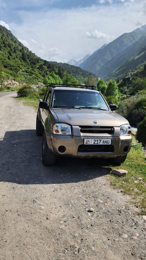 Nissan Pickup