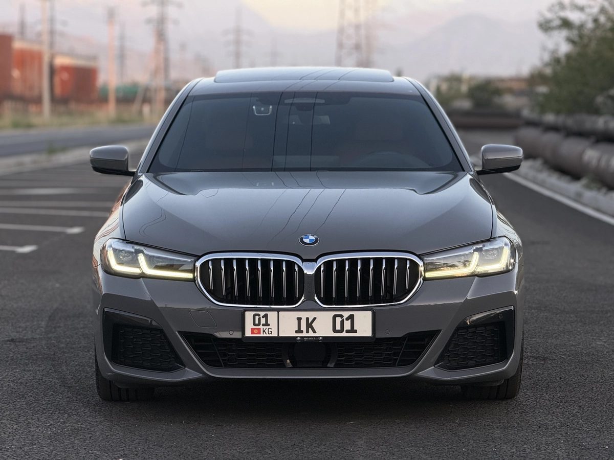 BMW 5 серии VII (G30/G31) Рестайлинг 520i 2.0 AT
