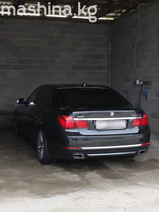 BMW 7 серии V (F01/F02/F04) Рестайлинг 2013