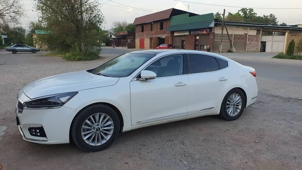 Kia Cadenza