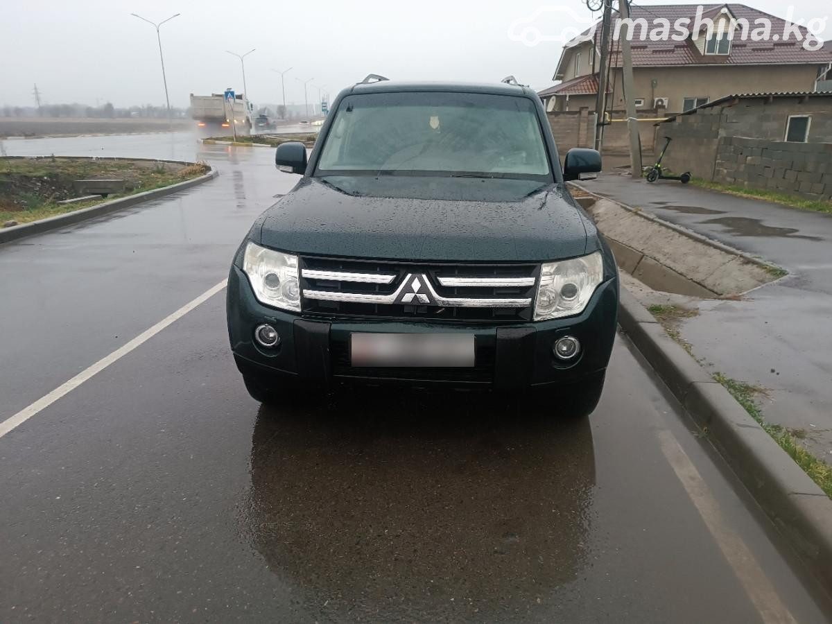 Mitsubishi Pajero IV