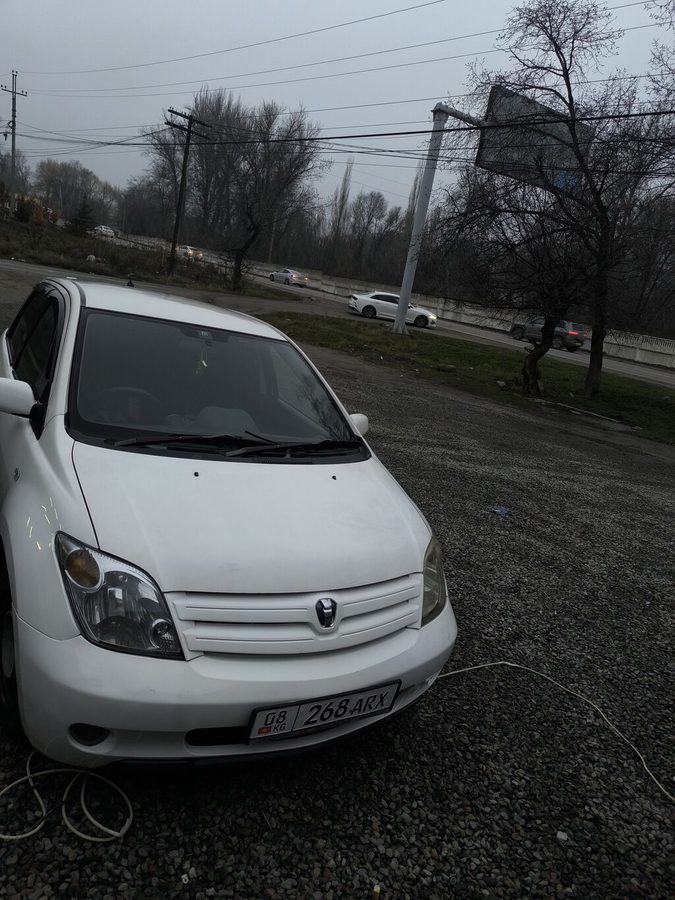 Toyota Ist