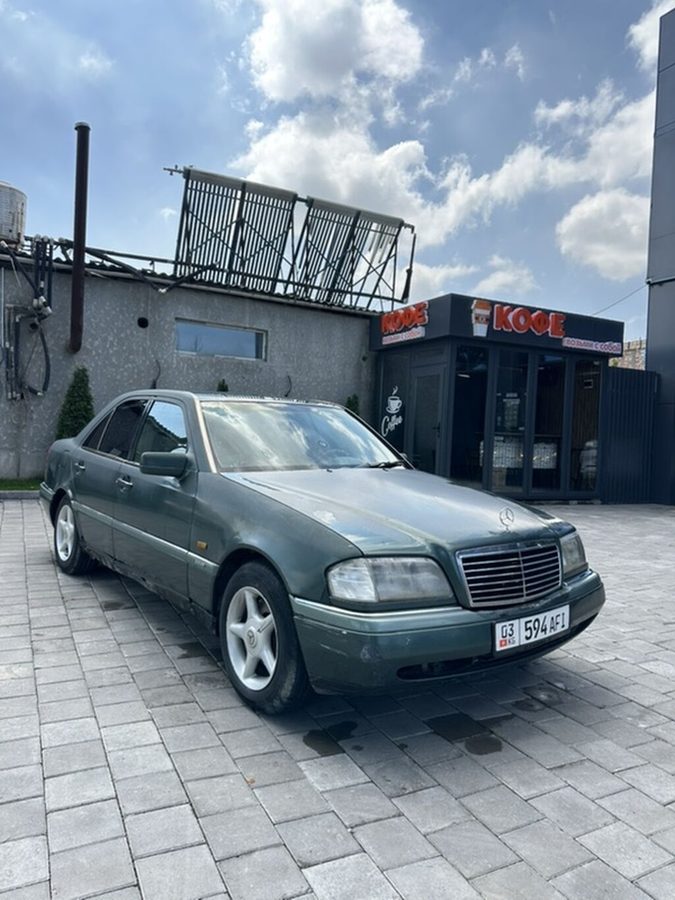Mercedes-Benz C-Class