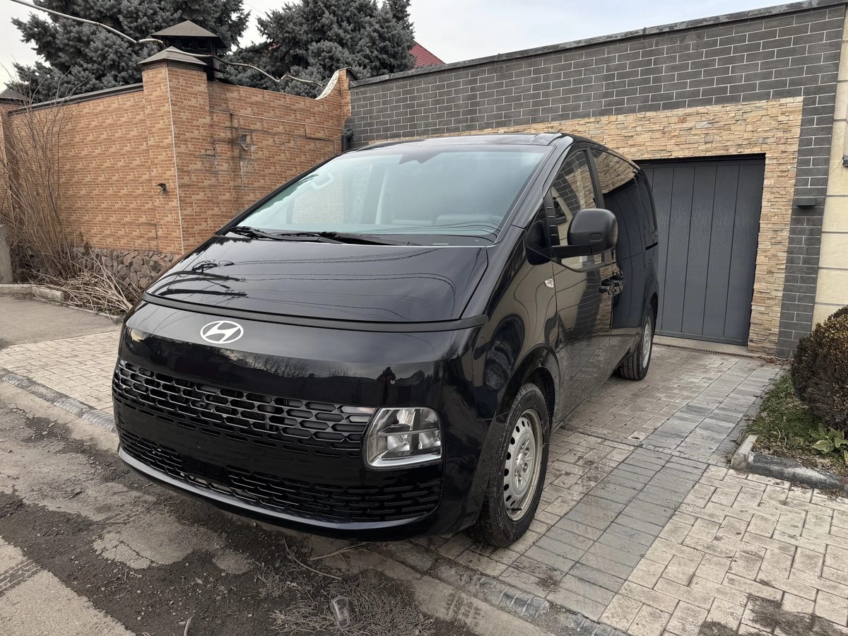 Hyundai Staria 2022