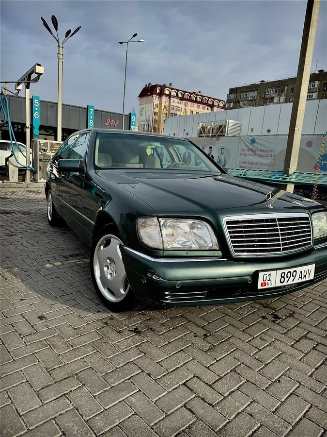 Mercedes-Benz S-Class