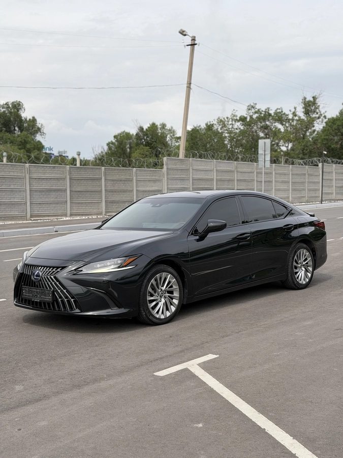 Lexus ES VII Рестайлинг 2022