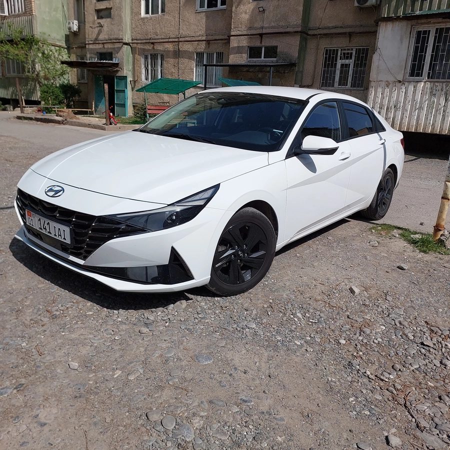 Hyundai Avante VII 2021