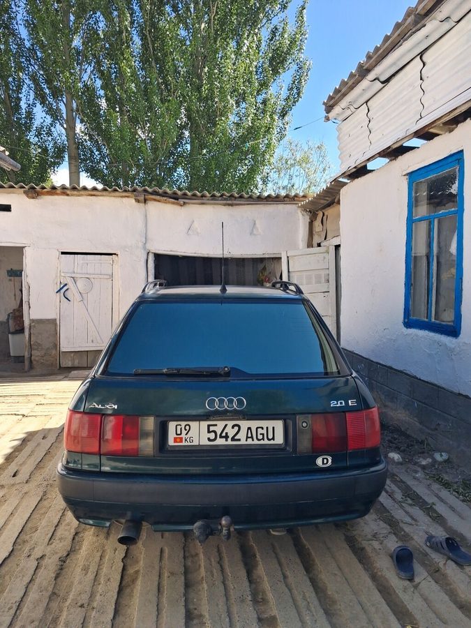 Audi 80