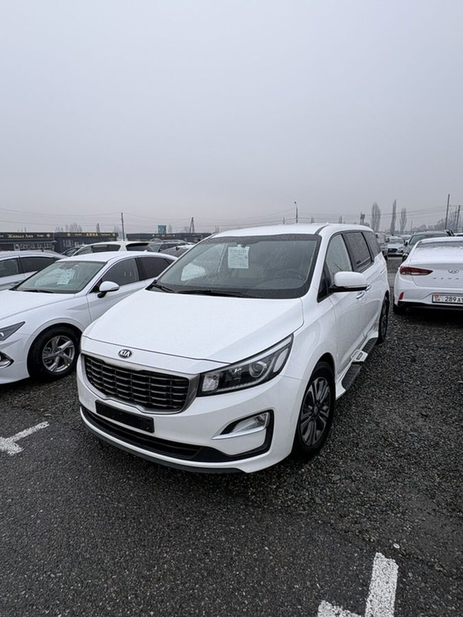 Kia Carnival