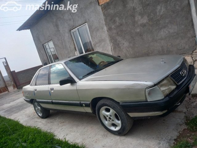 Audi 100