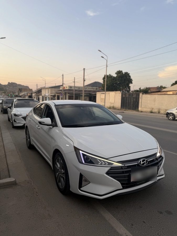 Hyundai Avante VI Рестайлинг 2019