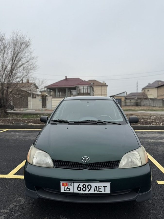 Toyota Echo