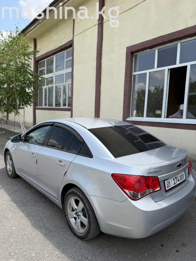 Chevrolet Cruze I 2010