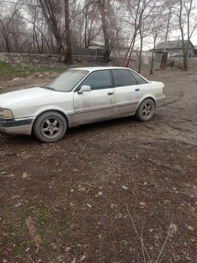 Audi 80