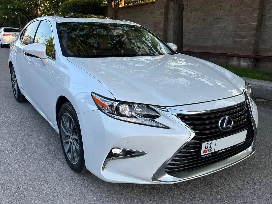 Lexus ES VI Рестайлинг 2017
