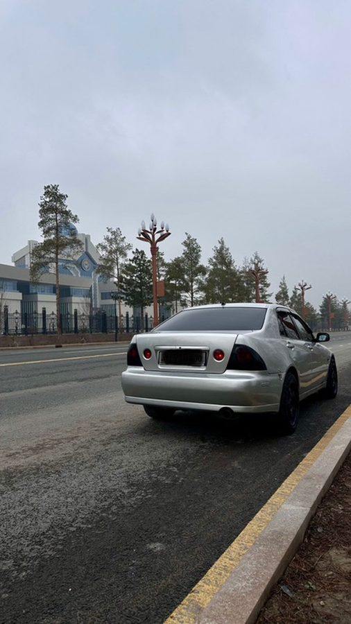 Lexus IS