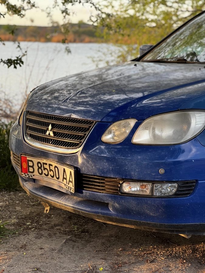 Mitsubishi Airtrek I 2001