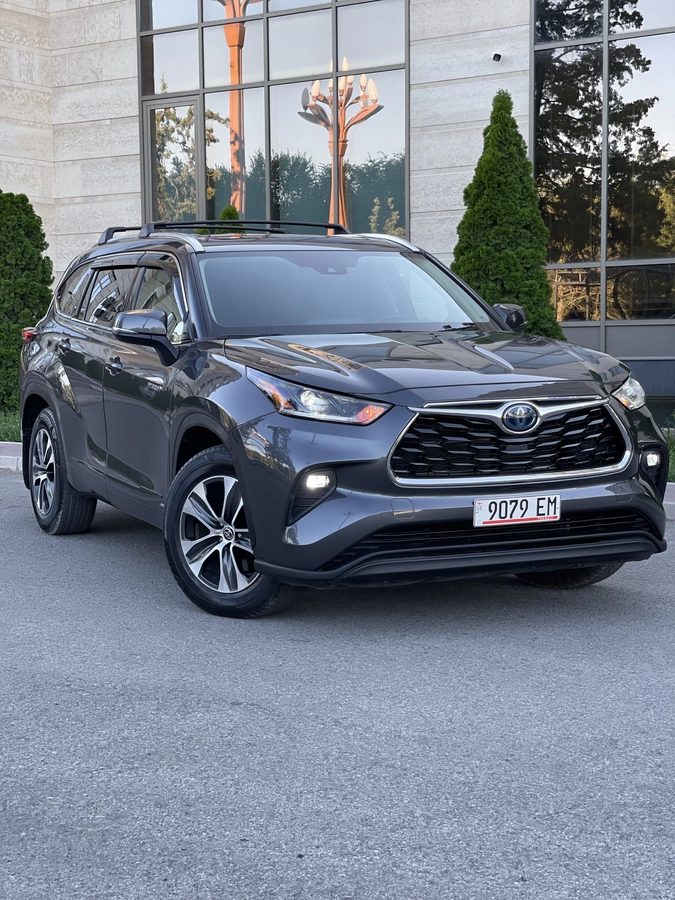 Toyota Highlander IV (U70) 2.5hyb AT 4WD