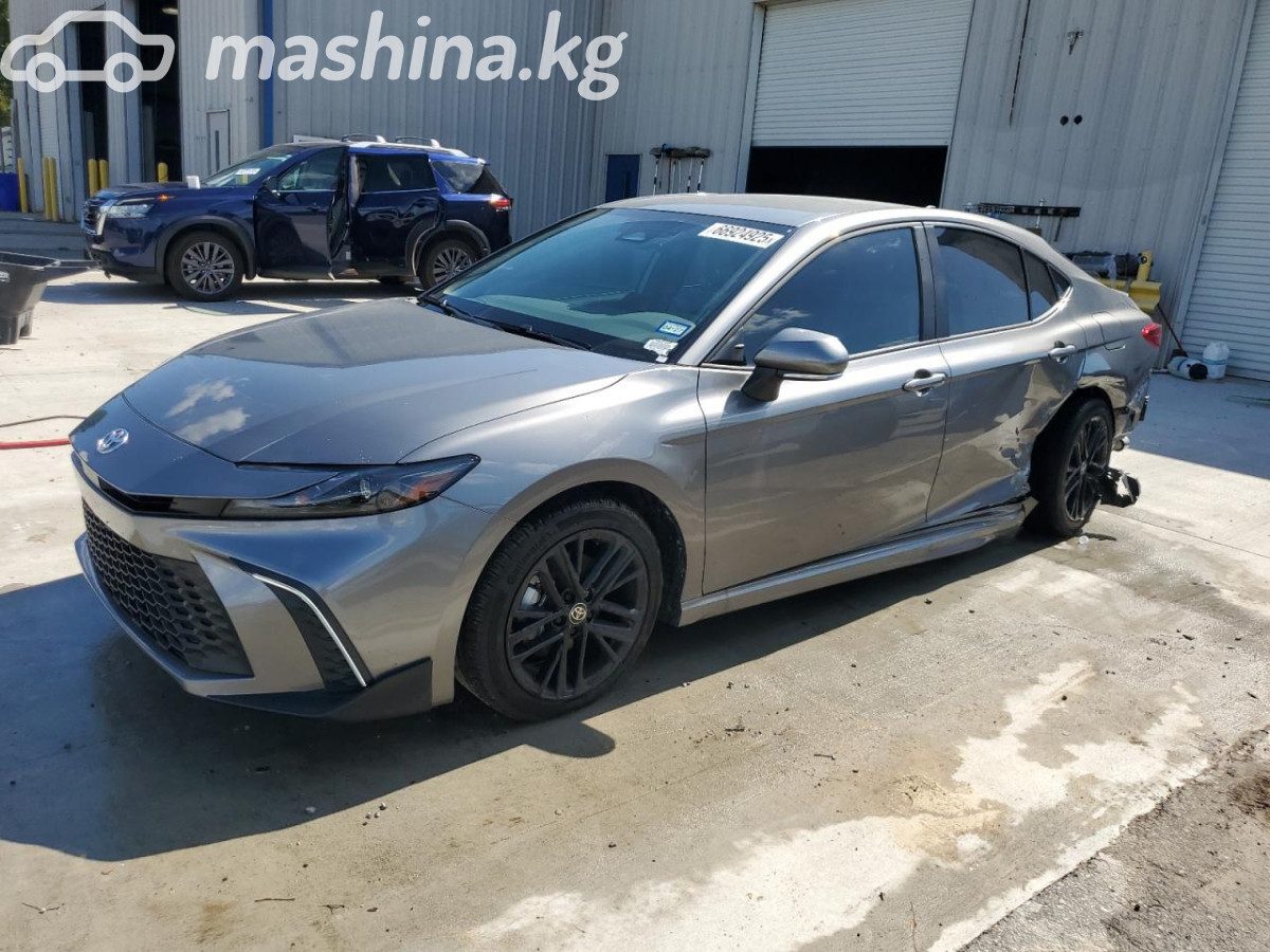 Toyota Camry IX (XV80)
