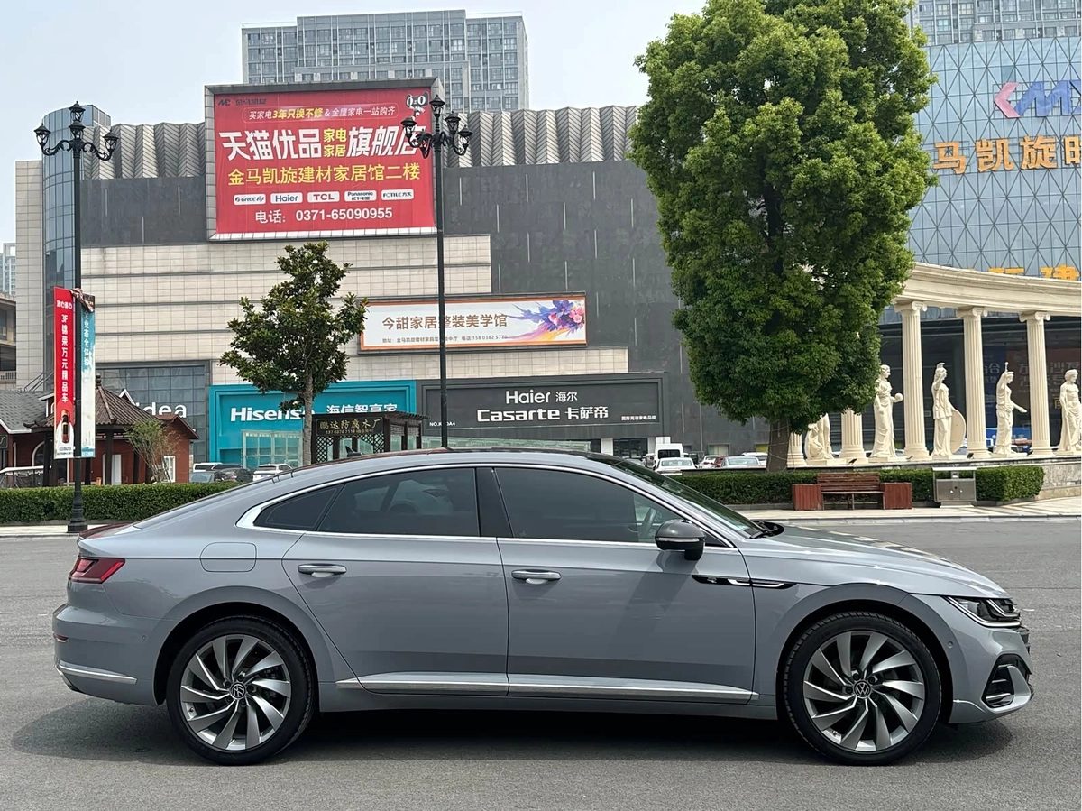 Volkswagen Passat CC II Рестайлинг 2025