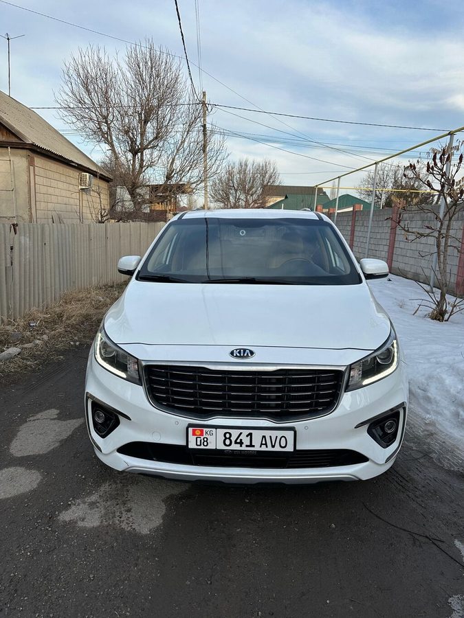 Kia Carnival