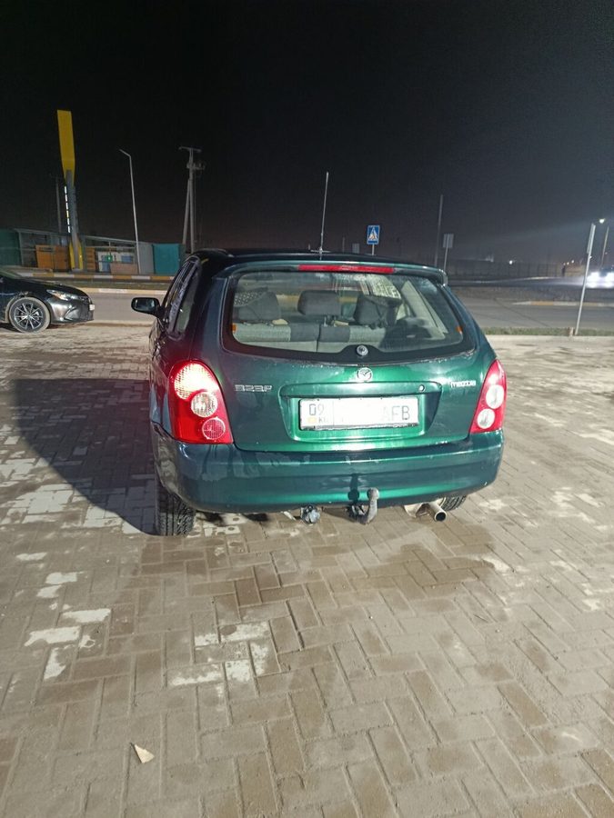 Mazda 323