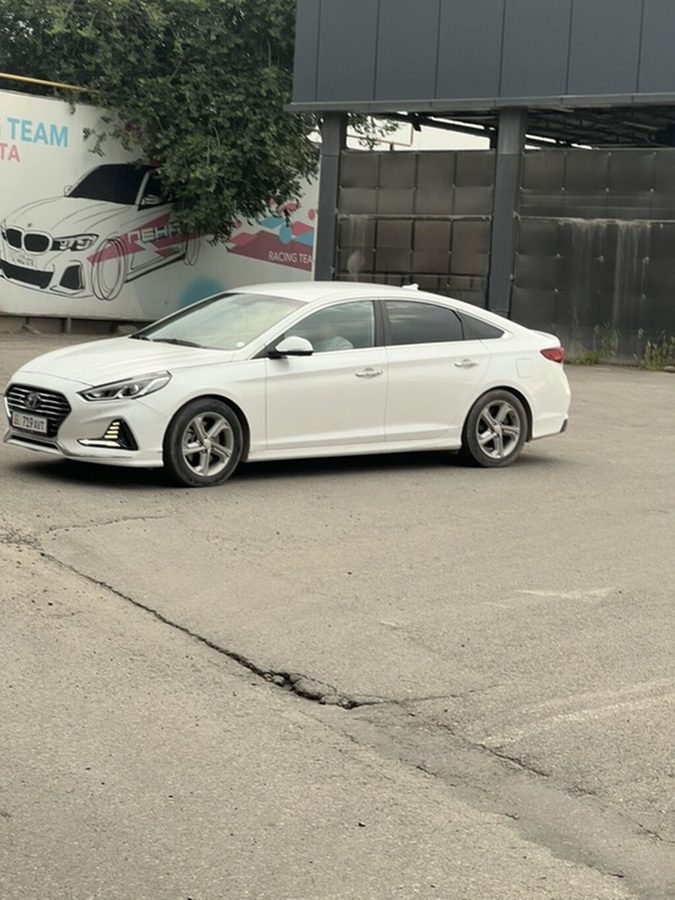 Hyundai Sonata