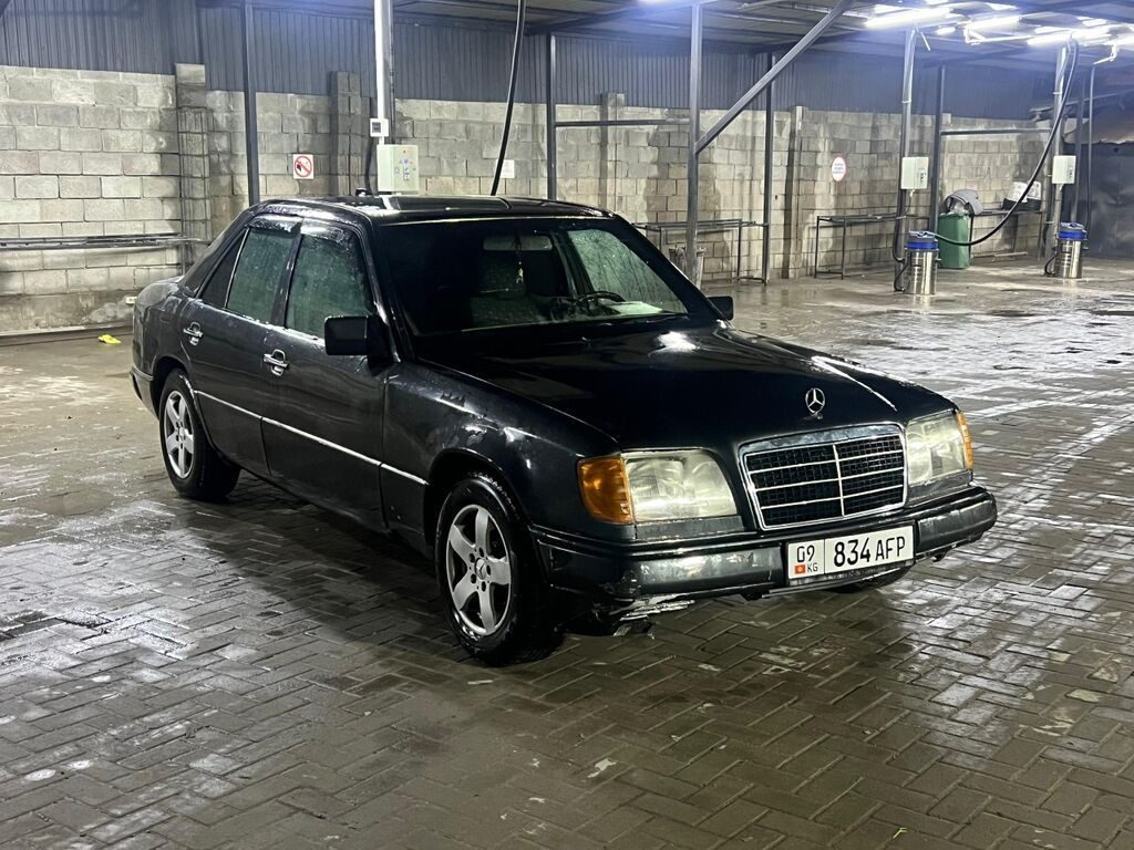 Mercedes-Benz W124