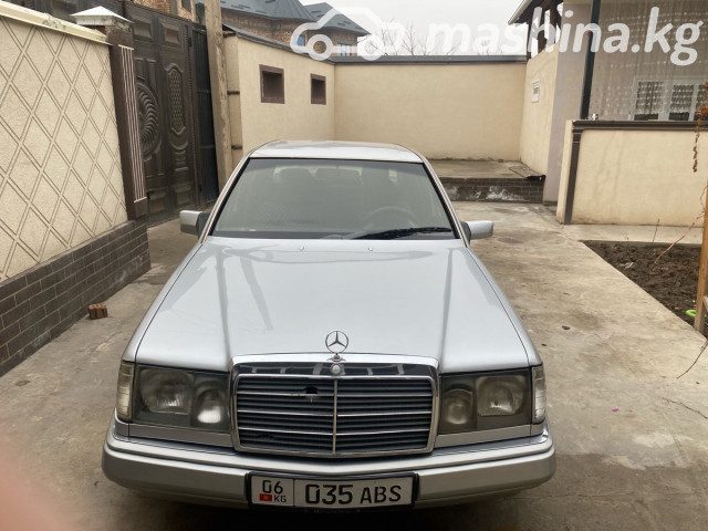Mercedes-Benz W124