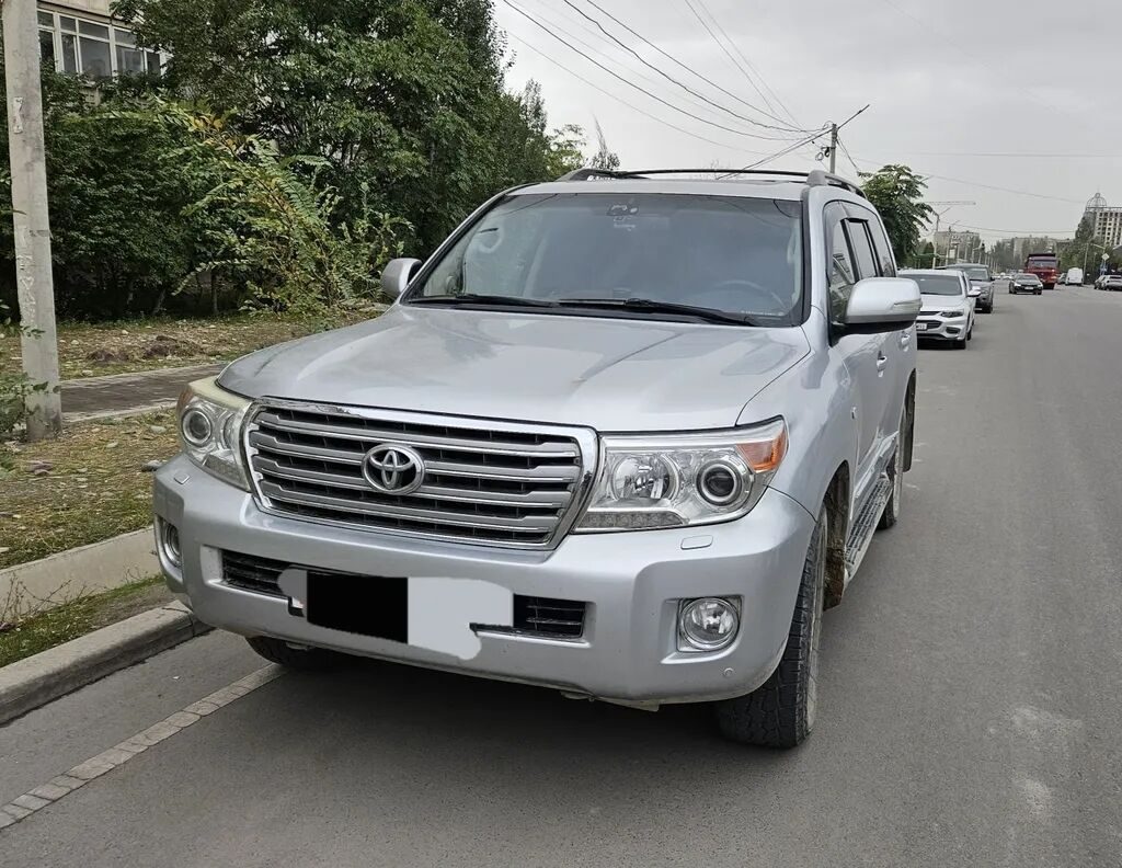 Toyota Land Cruiser