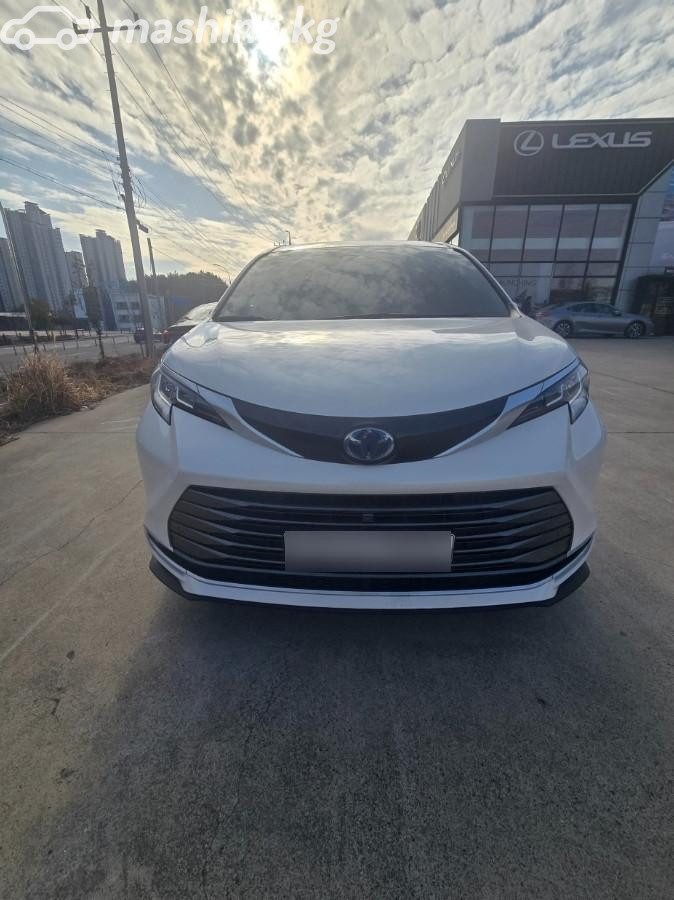 Toyota Sienna IV