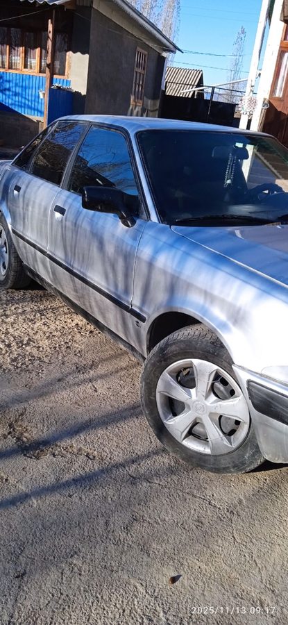 Audi 80