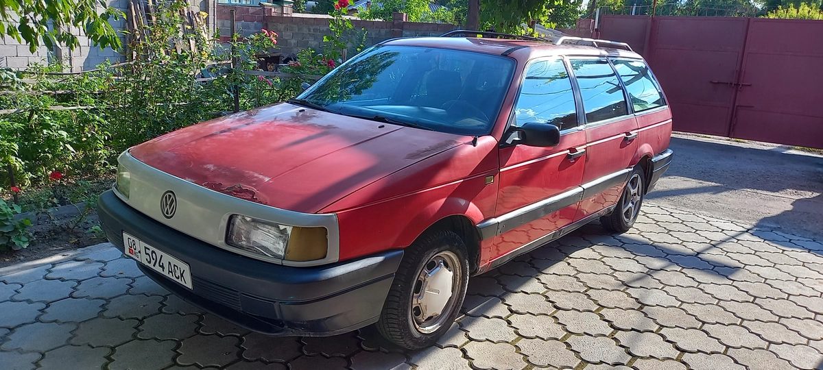 Volkswagen Passat B3 1.8 MT