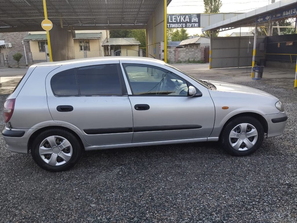 Nissan Almera
