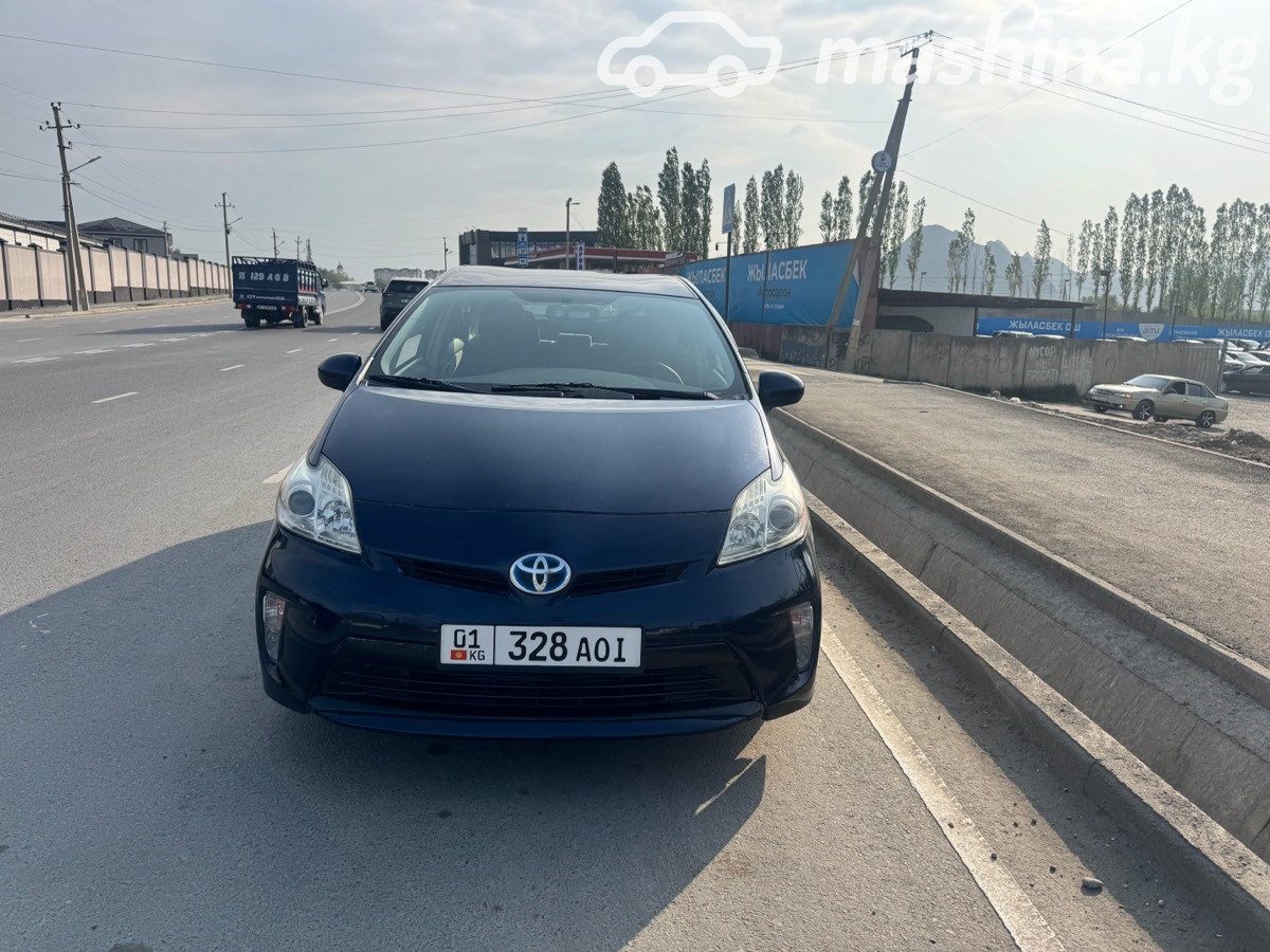 Toyota Prius III Рестайлинг (XW30)