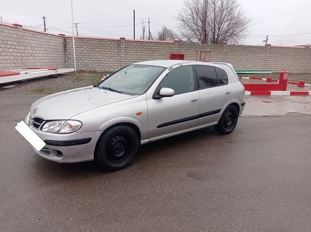 Nissan Almera
