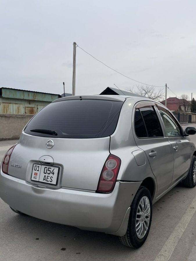 Nissan March