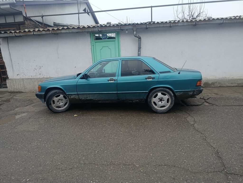 Mercedes-Benz 190