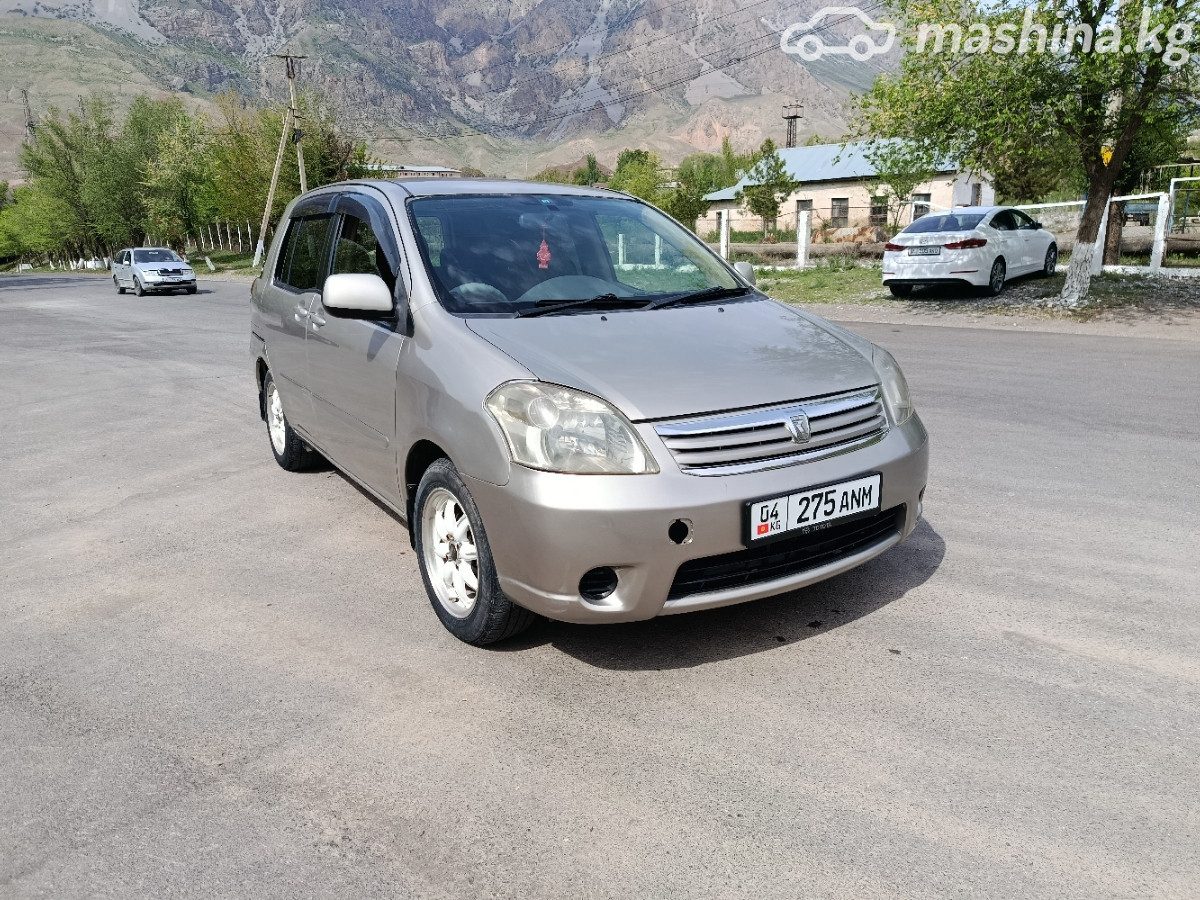 Toyota Raum II
