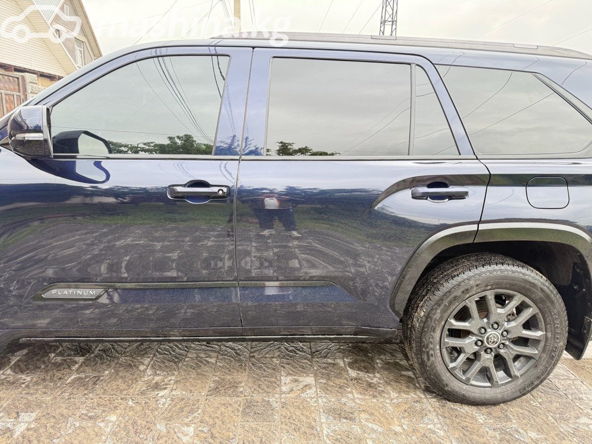 Toyota Sequoia III