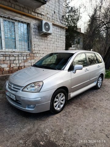 Suzuki Liana