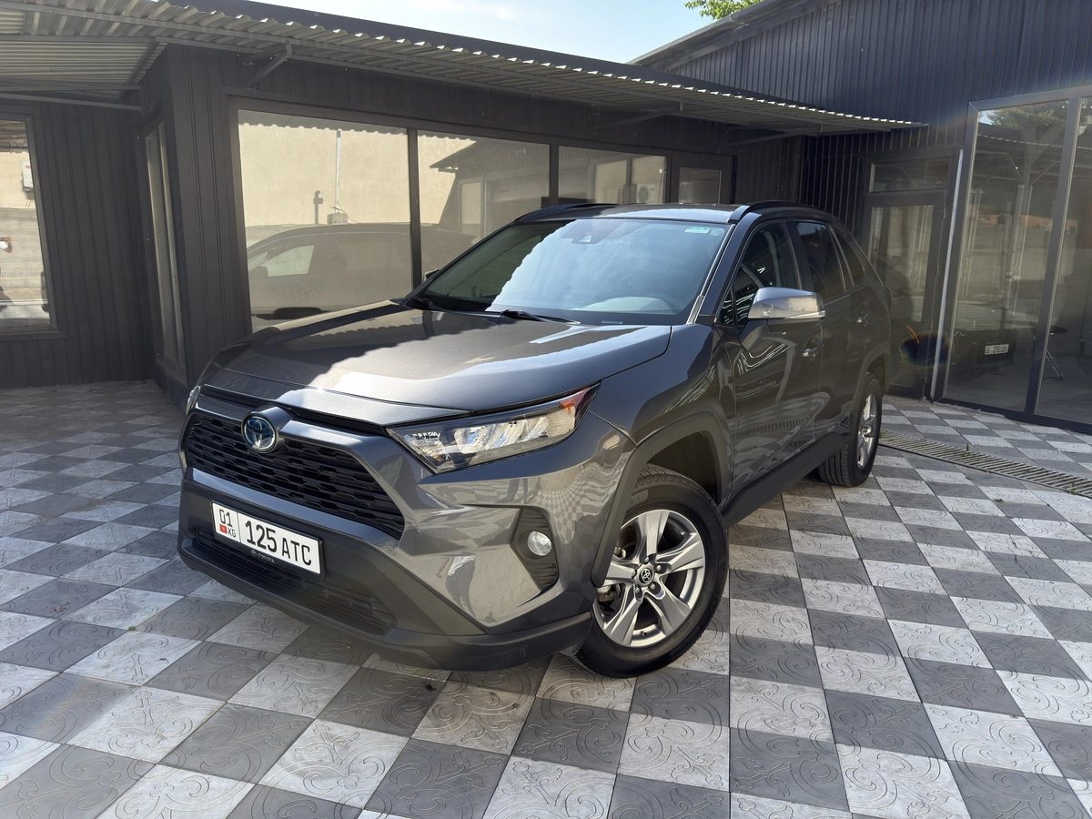 Toyota RAV4 V (XA50) 2022