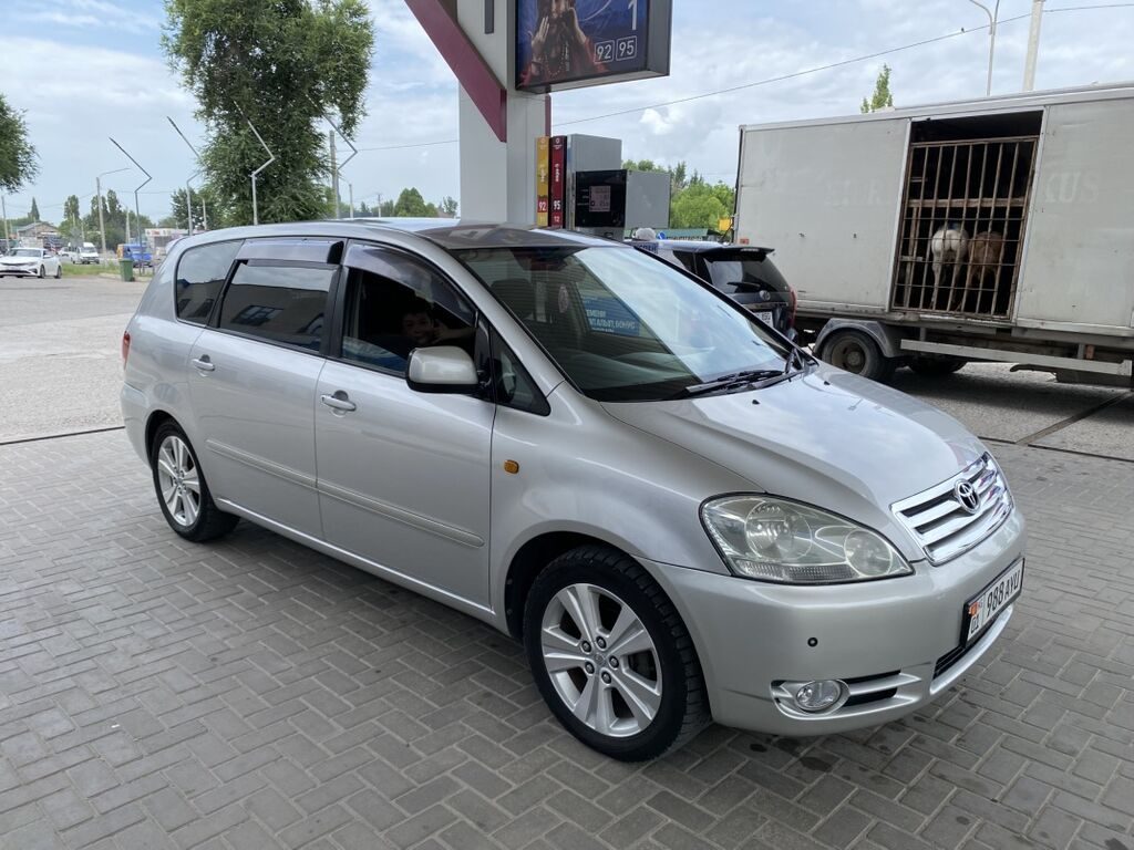 Toyota Ipsum