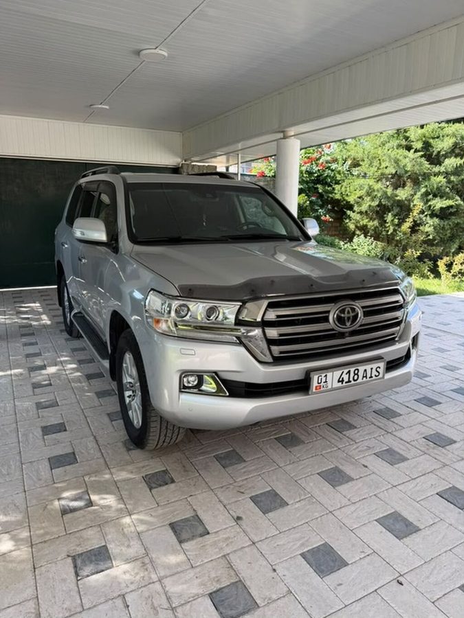 Toyota Land Cruiser