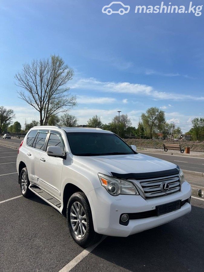 Lexus GX II